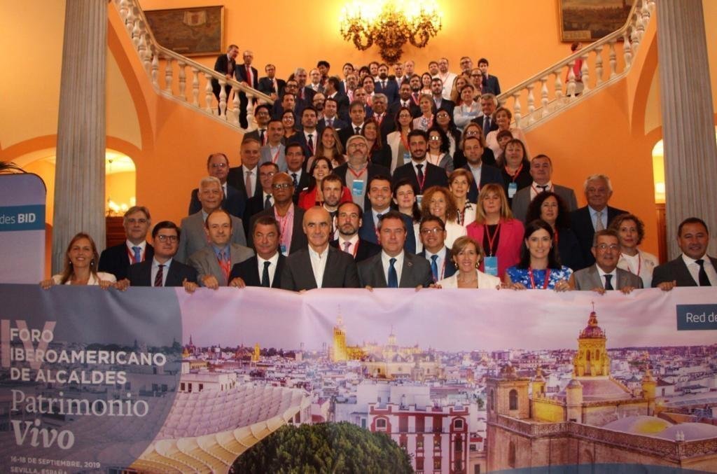 La alcaldesa de Santander participa en el Foro Iberoamericano